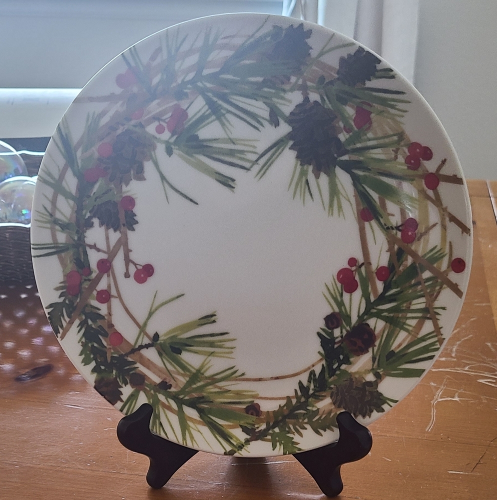 Hallmark Mitford 8.5" salad plate